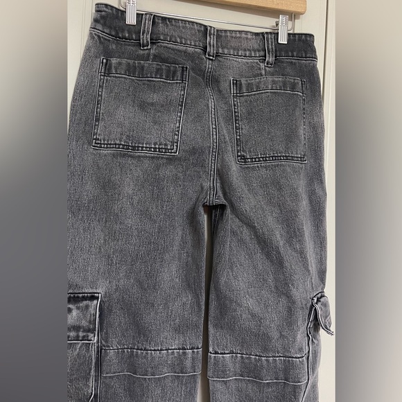 Oak + Fort Black Wash Cargo Jean - Picture 9 of 13